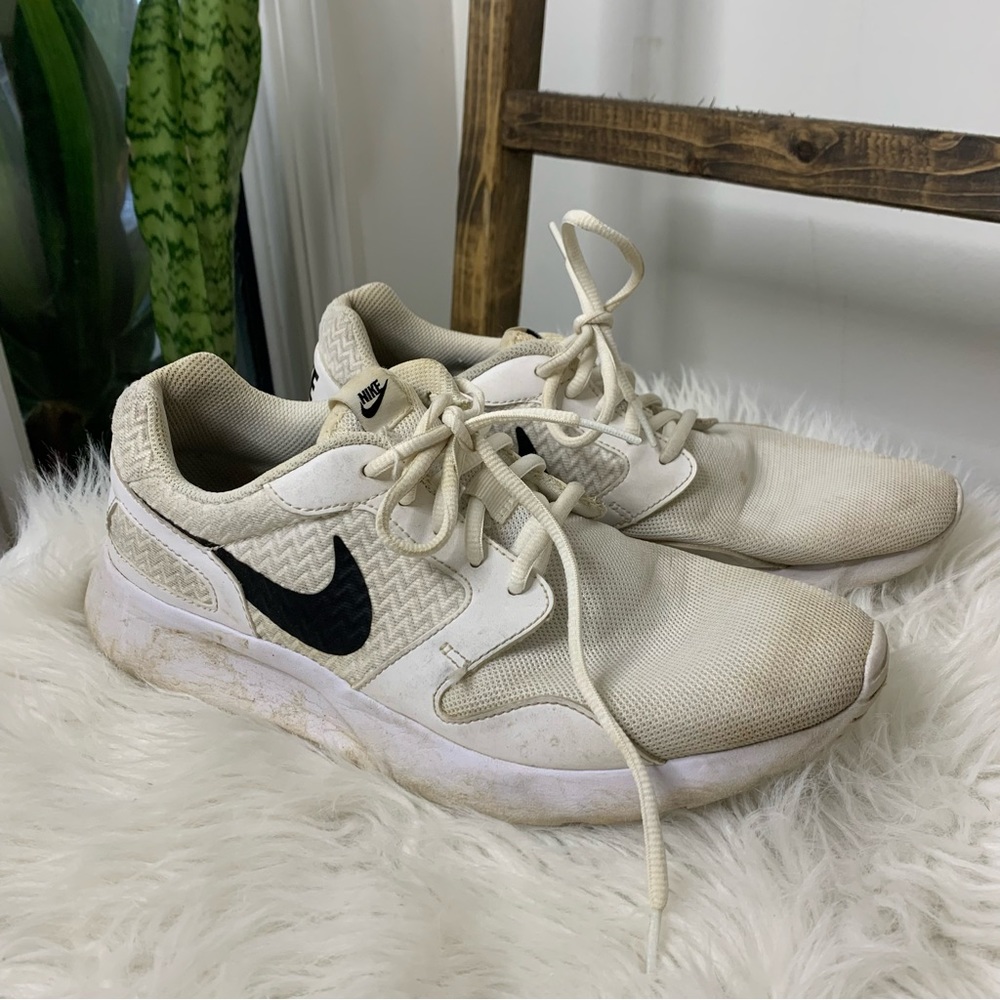 Nike Air Kaishi Trainers 654845-103 Women’s Sneakers